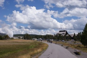 Rozbudowana infrastruktura turystyczna to wizytówka wszystkich Parków Narodowych w USA i National Park Service - Yellowstone National Park